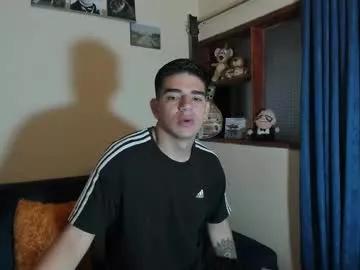 Freechat ares_johnsonn on Chaturbate