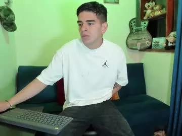 Freechat ares_johnsonn on Chaturbate