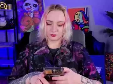 Freechat asheluck on Chaturbate