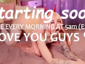 Freechat badbitchcuteface on Chaturbate