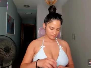 Sweet Bella_pocahontas3 wants you to fuck her body now bella_pocahontas3 from Chaturbate