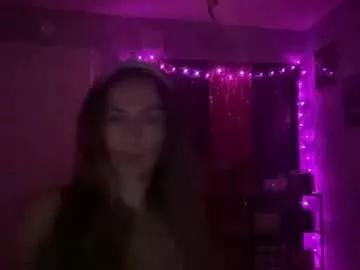 Freechat calibarbie24 on Chaturbate