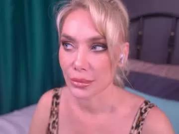 isadoradunkan on Chaturbate 