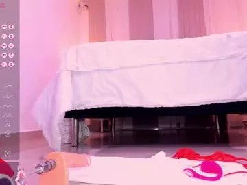 Freechat leah_greyy on Chaturbate