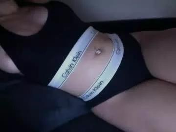 mikahdos on Chaturbate 