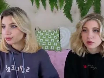 Private pinkadele on Chaturbate