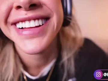 Private r4veenn on Chaturbate