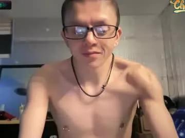 robertcicijr21 on Chaturbate 
