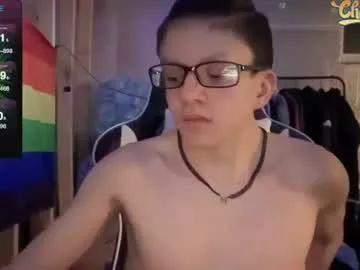 robertcicijr21 on Chaturbate 