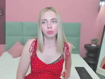 Freechat tessaadorable on Chaturbate