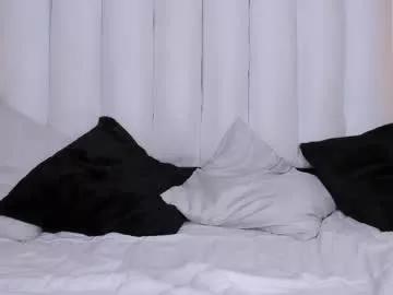 Freechat violet_queen2 on Chaturbate