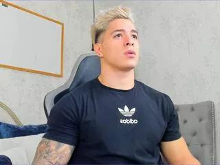alan_thompson on Flirt4Free 