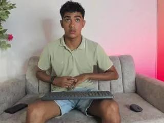 alejandro_williams on Flirt4Free 