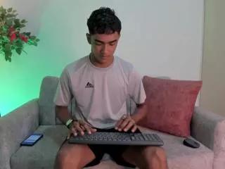 alejandro_williams on Flirt4Free 