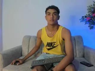 alejandro_williams on Flirt4Free 