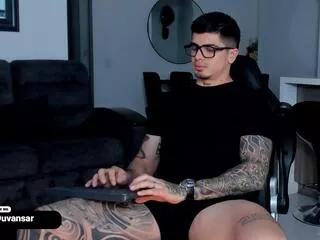 alex_le on Flirt4Free 