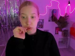 annabelle_lumi on Flirt4Free 