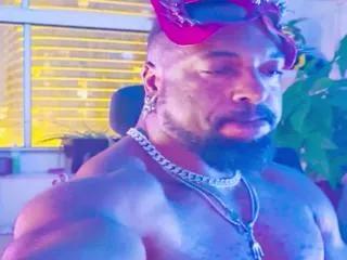 brandon_charlie on Flirt4Free 