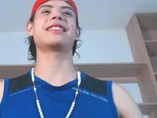 charlie_tomsom on Flirt4Free 