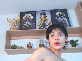 charlie_tomsom on Flirt4Free 