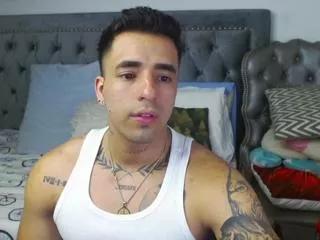 darius_phoenixx on Flirt4Free 