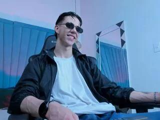 dylan_duraan on Flirt4Free 