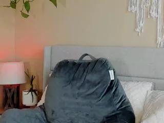 emeree_lakes on Flirt4Free 