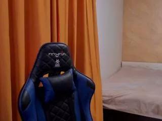 ervin_bloom on Flirt4Free 