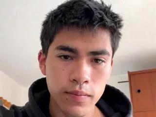 joel_lewiss on Flirt4Free 