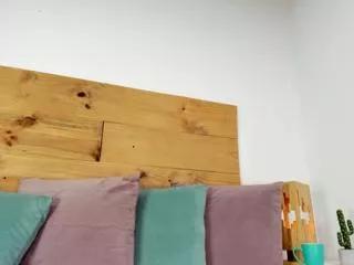 juliana_saenz on Flirt4Free 