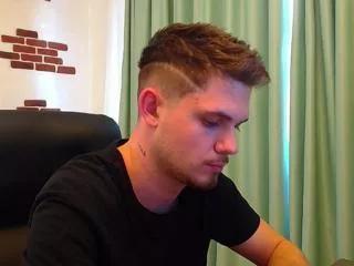 kavin_akul on Flirt4Free 