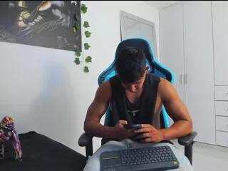 kevin_bray on Flirt4Free 