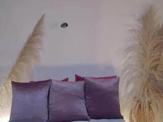 lucy_minds on Flirt4Free 