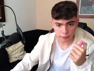 luke_boyce on Flirt4Free 