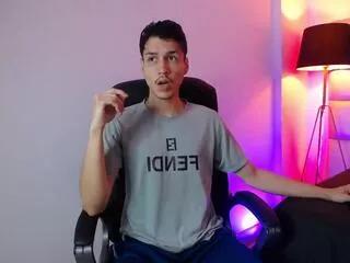 marcus_hanks on Flirt4Free 