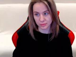 mila_henz on Flirt4Free 