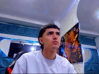 nathan_maxime on Flirt4Free 
