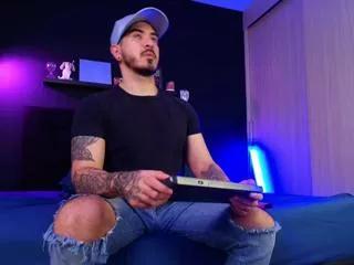nathann_wolf on Flirt4Free 