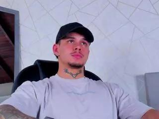 noah_mush on Flirt4Free 