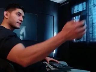 richard_millerr on Flirt4Free 