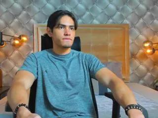 tyler_lions on Flirt4Free 