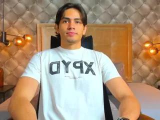 tyler_lions on Flirt4Free 