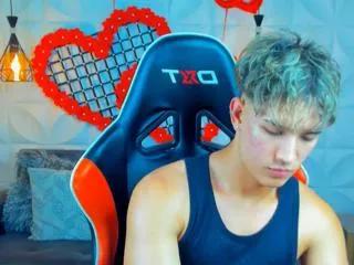 tyler_sauvage on Flirt4Free 