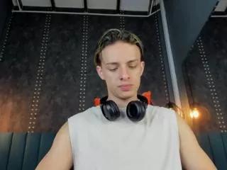 walker_brown on Flirt4Free 