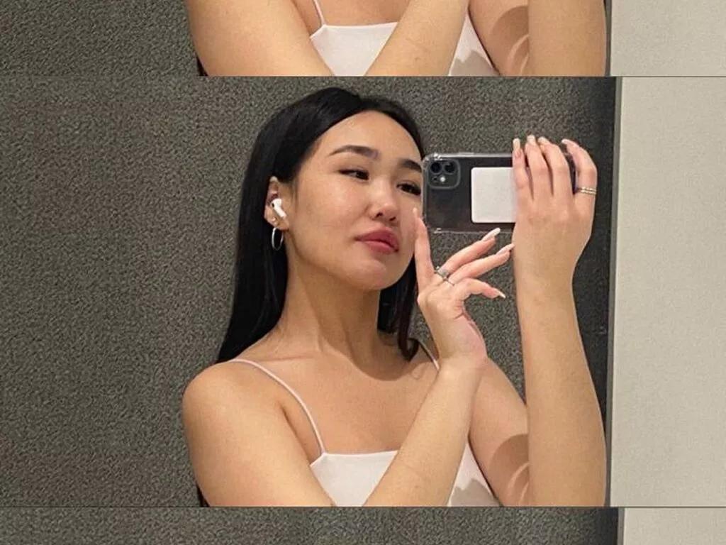 AkiraMieko on LiveJasmin 