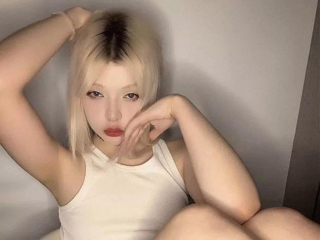 AlbertaHickey on LiveJasmin 
