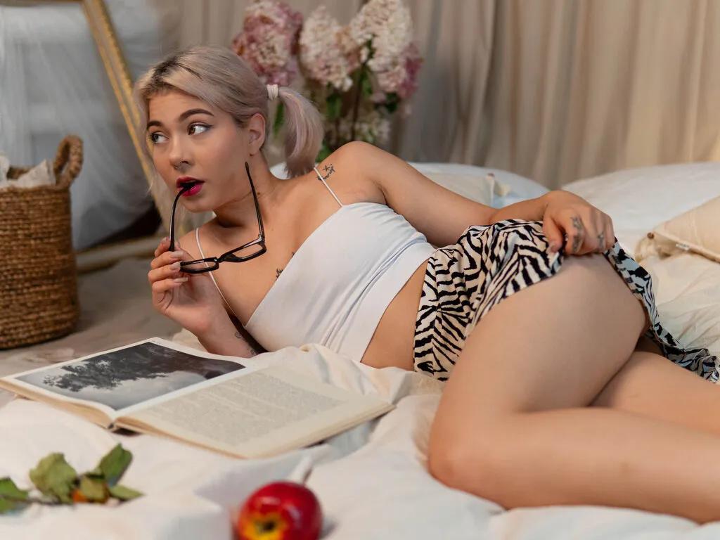 AnnyDiesel on LiveJasmin