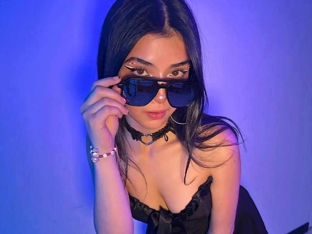 AteneaVelle on LiveJasmin