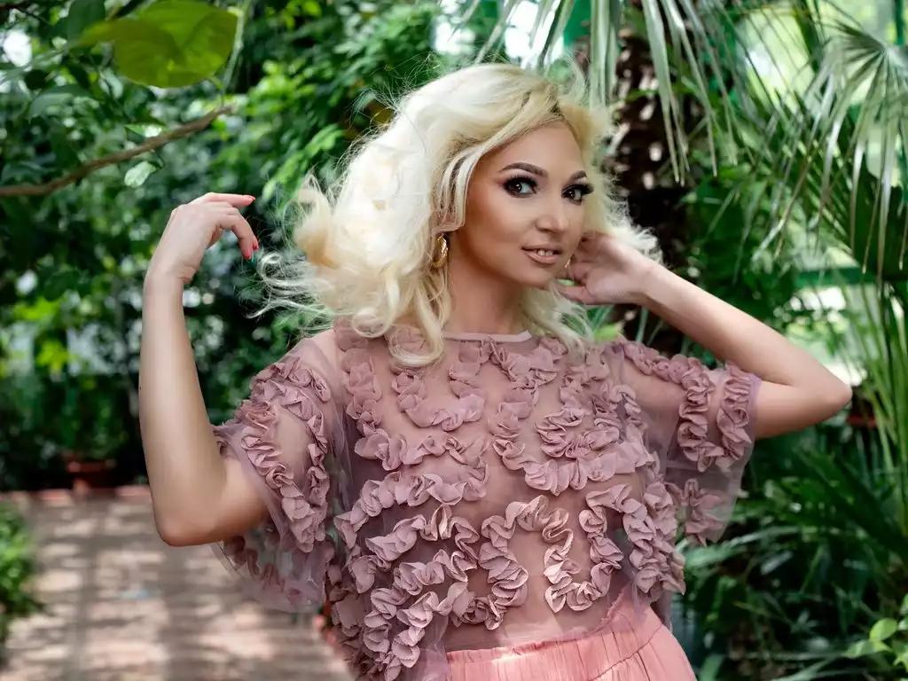 CarmellaAngello on LiveJasmin 