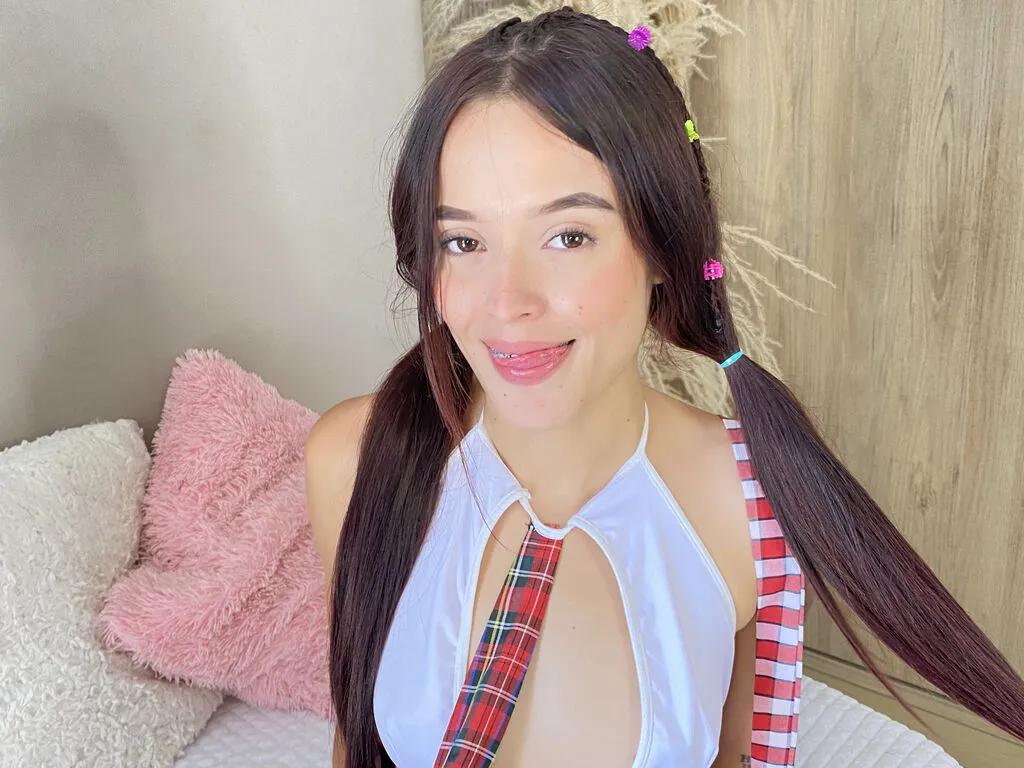 EmilyDiluca on LiveJasmin